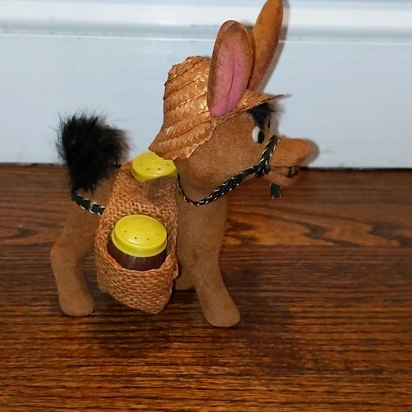 Vintage Donkey toothpick or salt and pepper holder - Picture 4 of 9